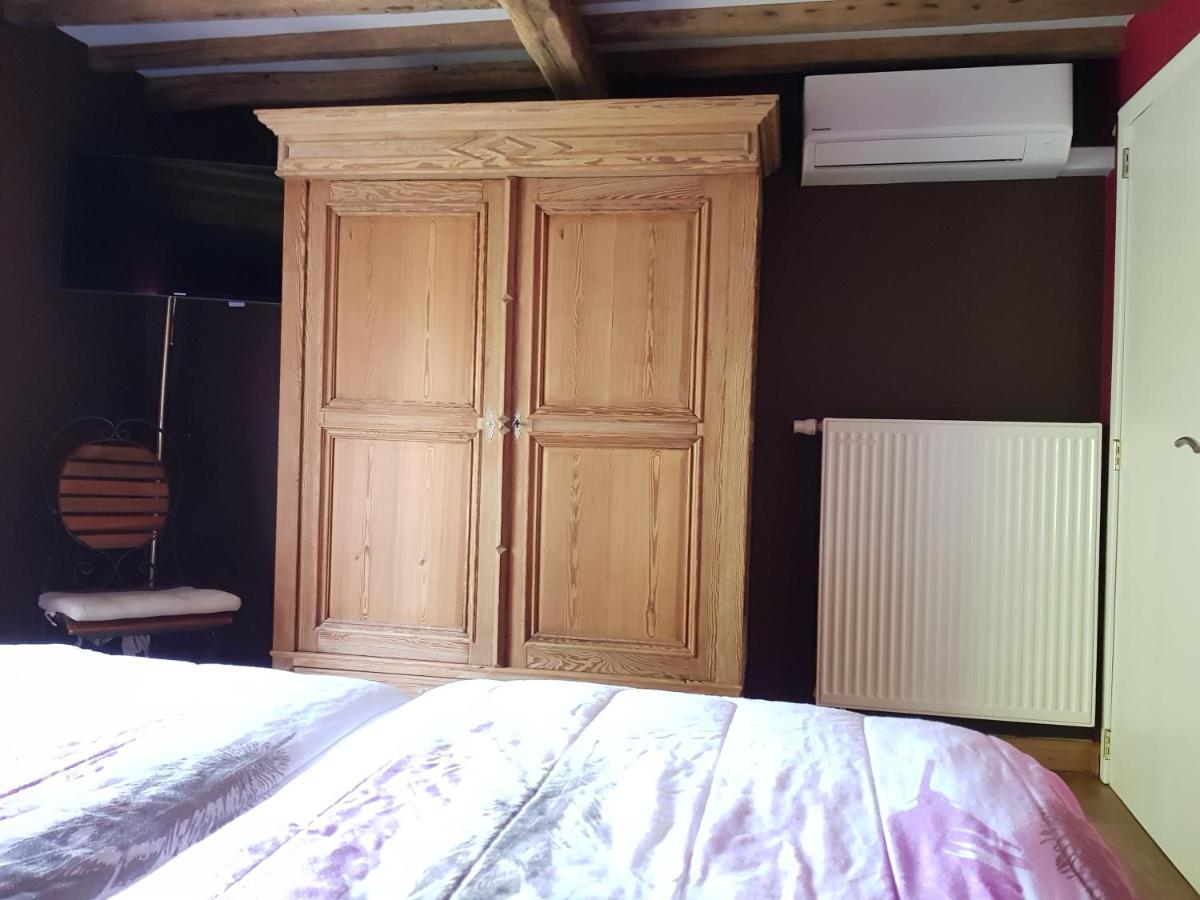 Gite Au Coeur De Champlon Esterno foto
